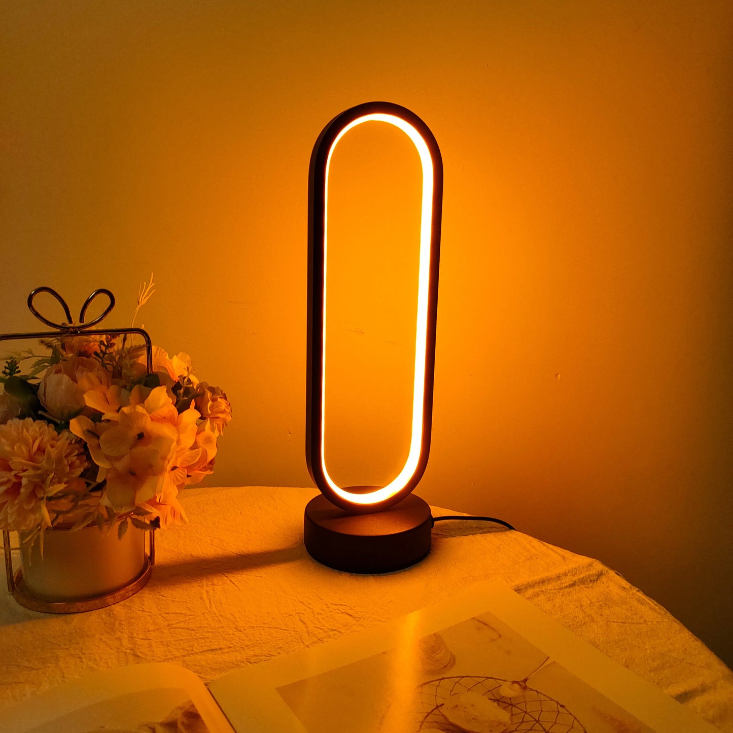 Aura Loop Table Lamp