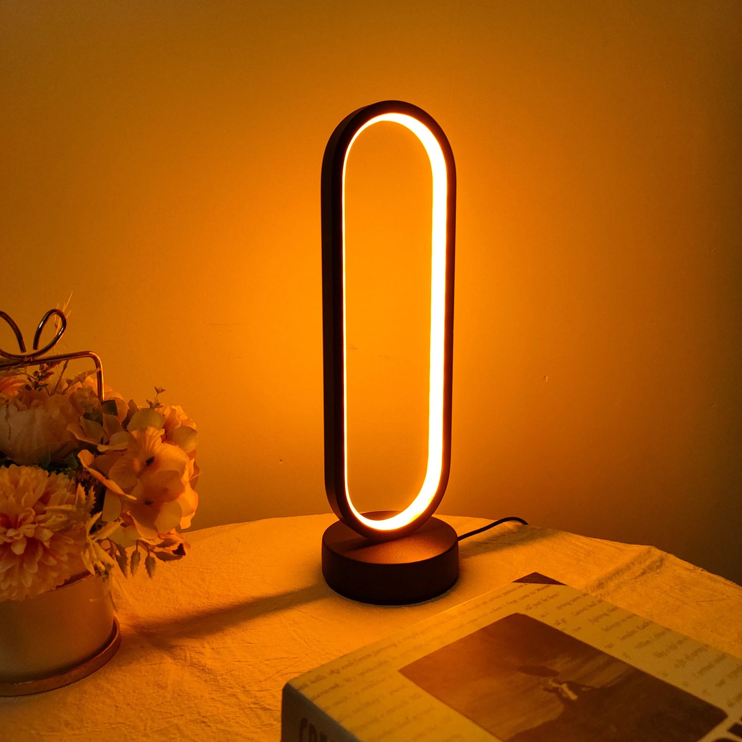 Aura Loop Table Lamp